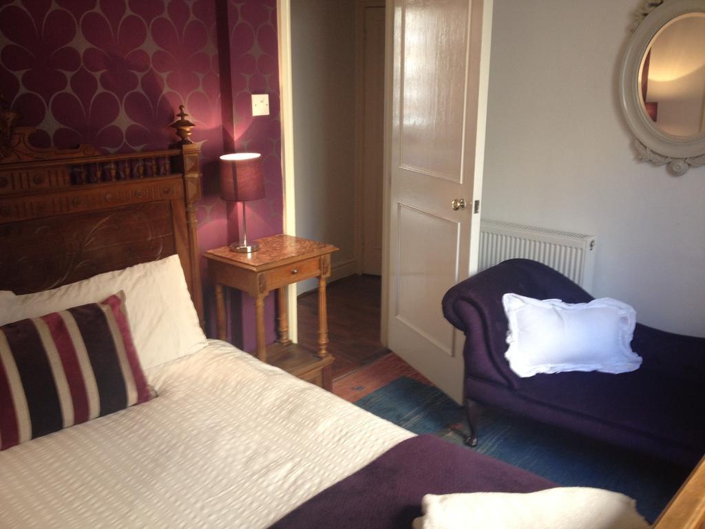 City Centre - Rivers Street, Quiet 2 Bed Ground Floor Georgian Garden Apartment Бат Номер фото